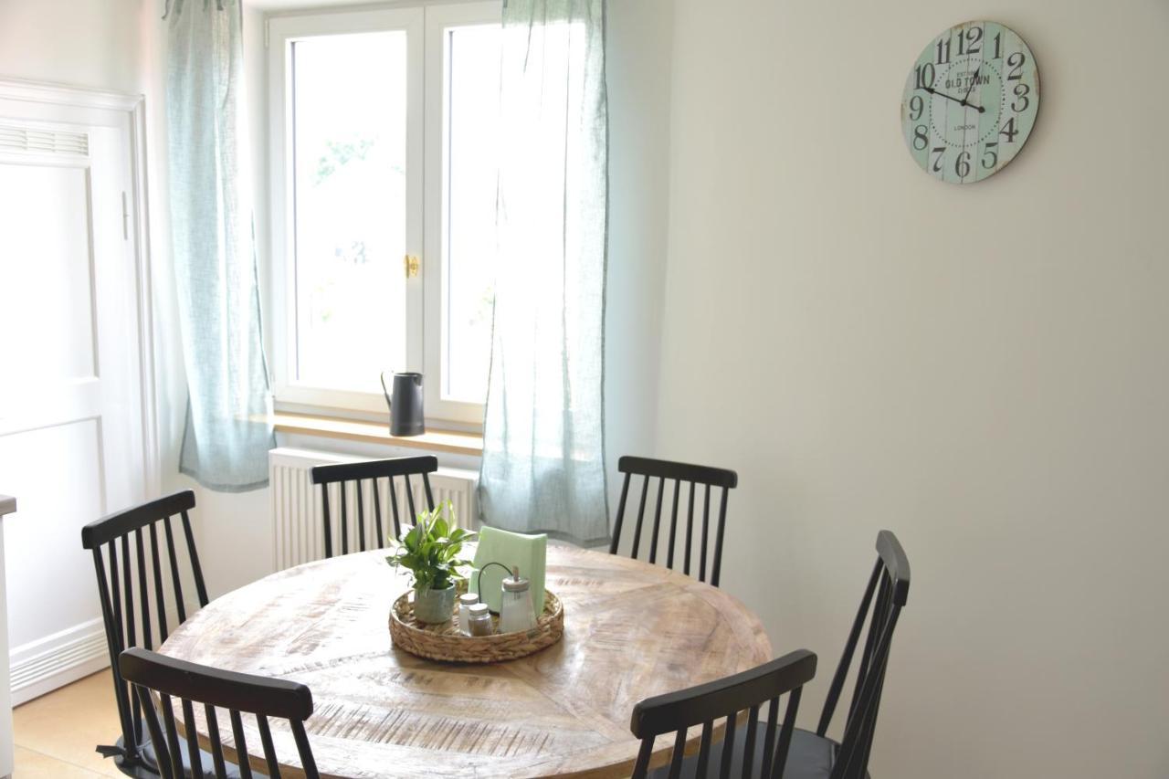 White Midsommar - Stilvolle Wohnung, 3 Schlafzimmer, Wohnzimmer, Kueche Landshut Dış mekan fotoğraf