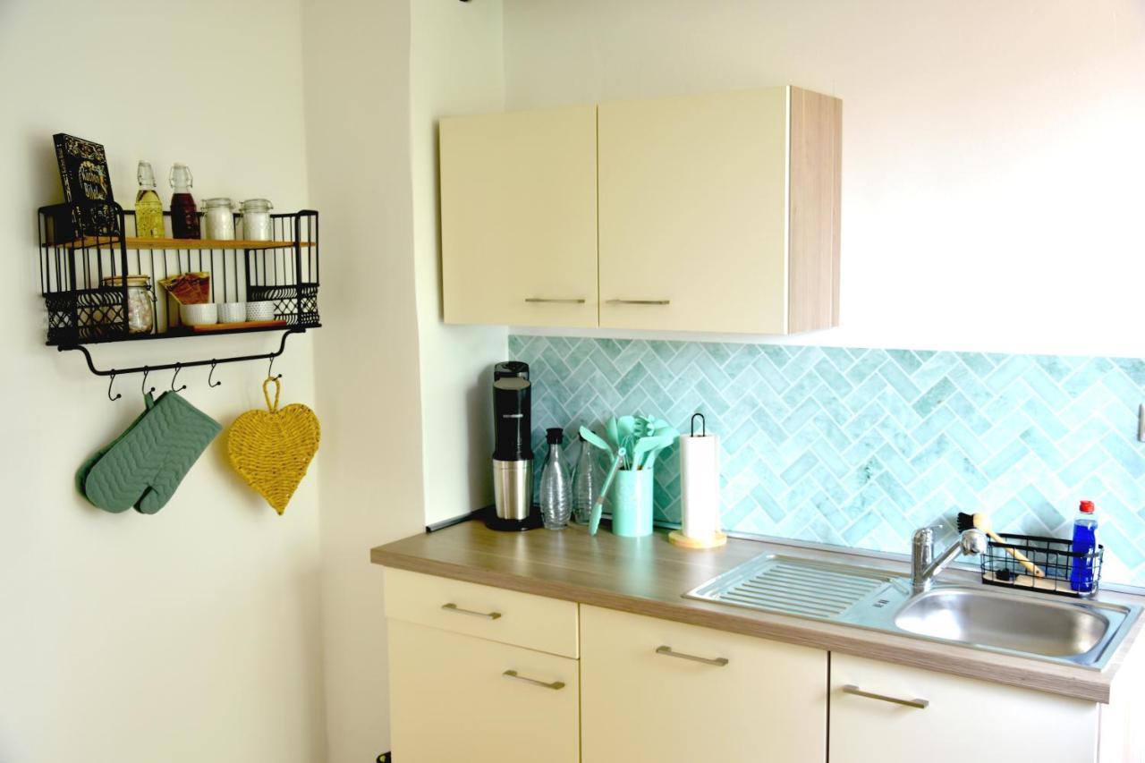 White Midsommar - Stilvolle Wohnung, 3 Schlafzimmer, Wohnzimmer, Kueche Landshut Dış mekan fotoğraf